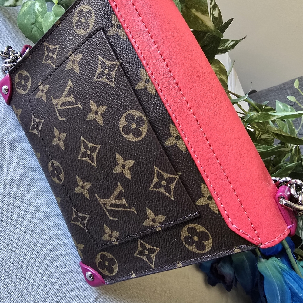 Authentic Louis Vuitton Tribal Monogram Crossbody Bag - Picture 6 of 16